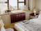 warp_room_530_1040_groovy_red_ar2.jpg
