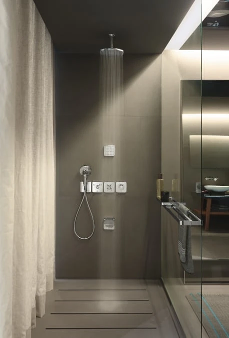 Przyłacze węża HANSGROHE FIXFIT PURAVIDA z przegubem kulowym i zaworem zwrotnym, chrom 27414000