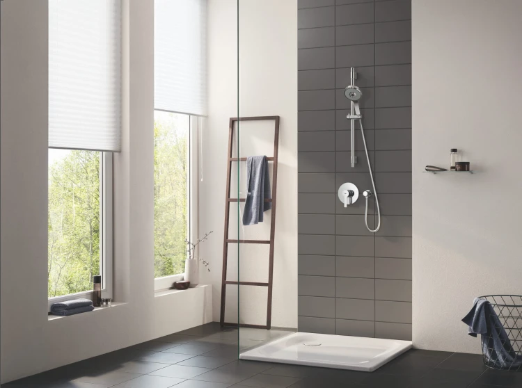 Bateria prysznicowa GROHE LINEARE podtynkowa 1-funkcyjna, chrom 24063001