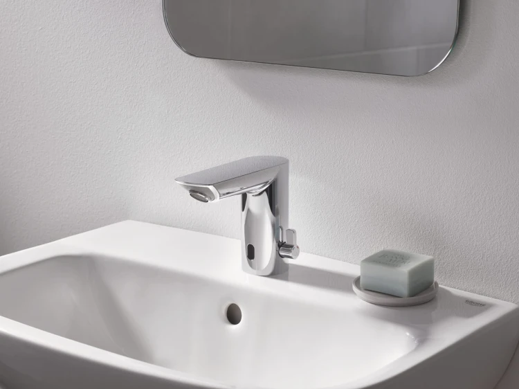 Bateria umywalkowa GROHE BAU COSMOPOLITAN chrom 36451000