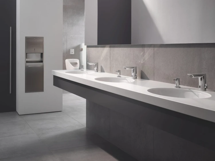 Bateria umywalkowa GROHE BAU COSMOPOLITAN chrom 36451000