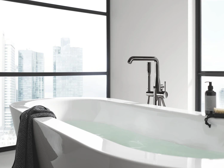 Bateria wannowa GROHE ESSENCE wolnostojąca, hard graphite 23491A01