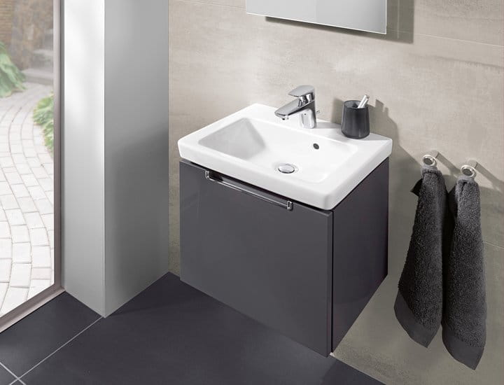 Umywalka meblowa VILLEROY&BOCH SUBWAY 2.0 45x37cm, CeramicPlus, biała 7315F5R1