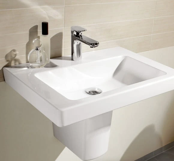 Umywalka VILLEROY&BOCH SUBWAY 2.0 60x47cm, biała ceramicplus 711360R1