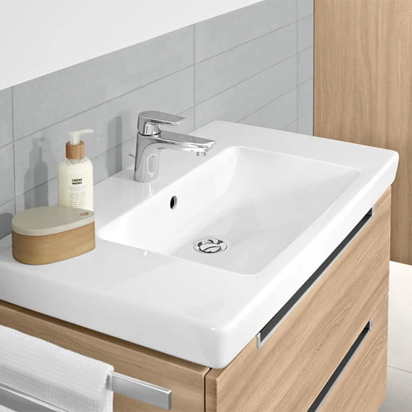 Umywalka VILLEROY&BOCH SUBWAY 2.0 80x47cm, biała ceramicplus 717580R1